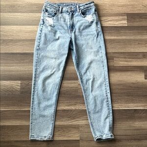 American Eagle Outfitters Light Blue Mom Jeans